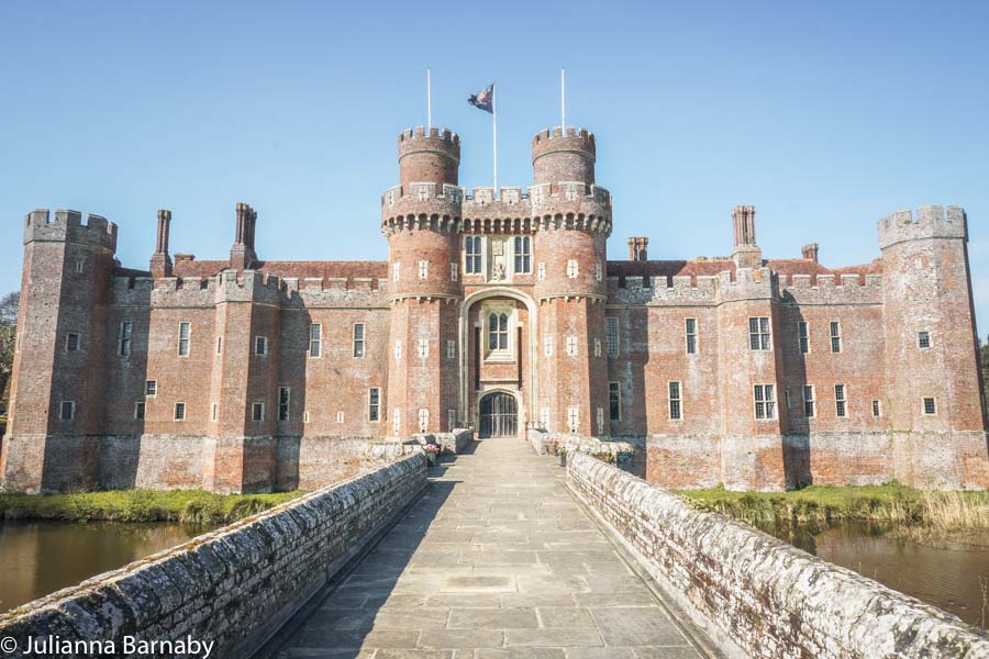 castle tour near london